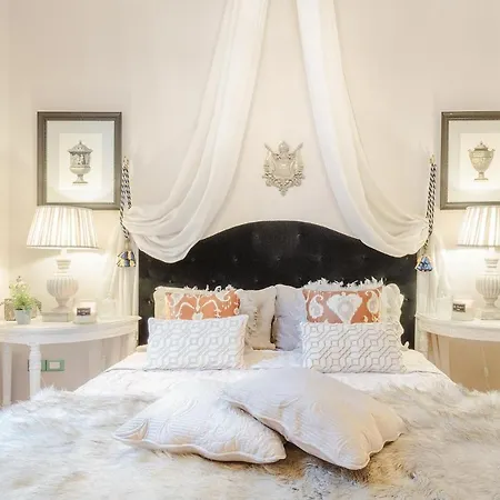 Casa San Giovanni, Romantic With View Over A Church *