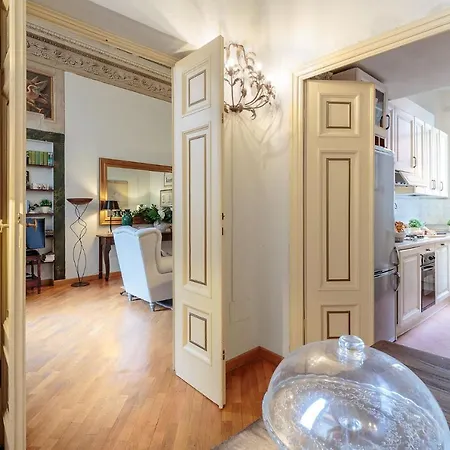 Apartment Casa San Giovanni, Romantic With View Over A Church *