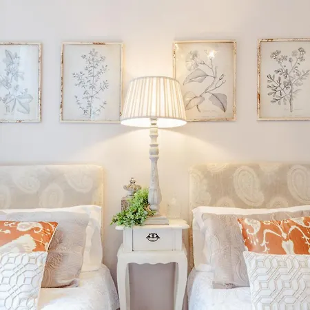 Casa San Giovanni, Romantic With View Over A Church *