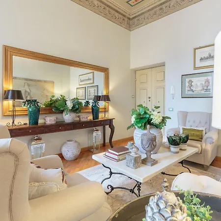 Casa San Giovanni, Romantic With View Over A Church Apartment