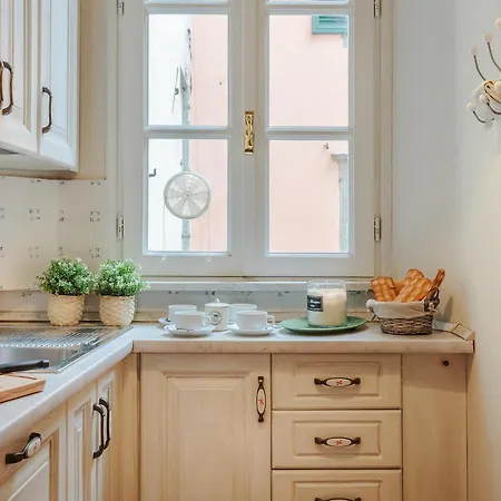 Casa San Giovanni, Romantic With View Over A Church Apartment *