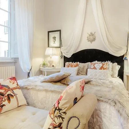 Casa San Giovanni, Romantic With View Over A Church *